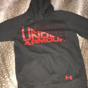 Boys Under Armor sweatshirt